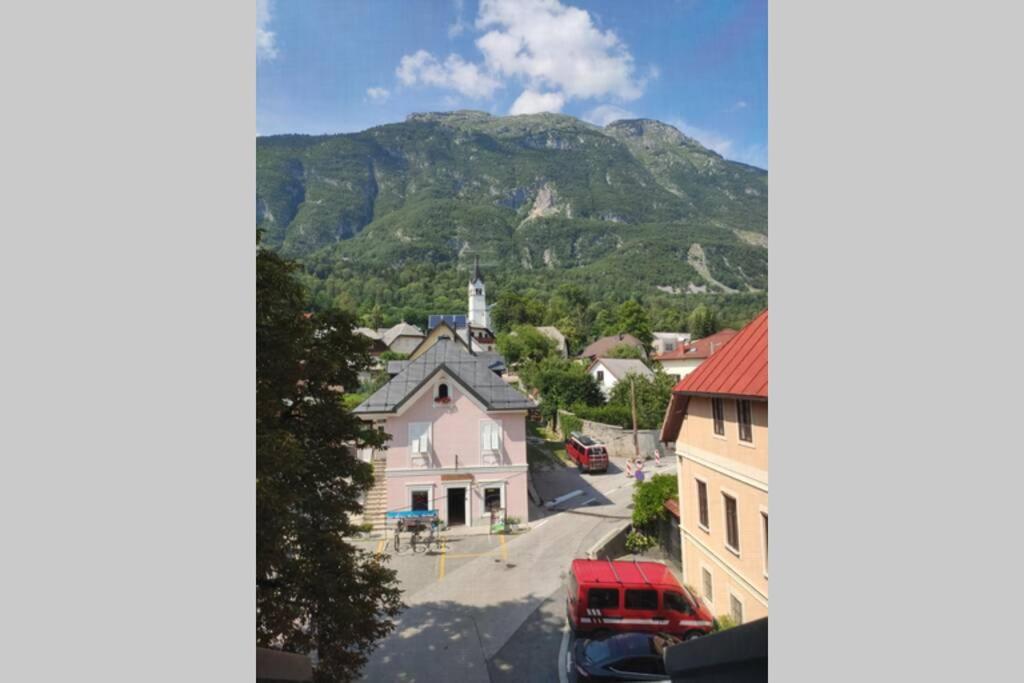 Bovec Loft Apartment ภายนอก รูปภาพ