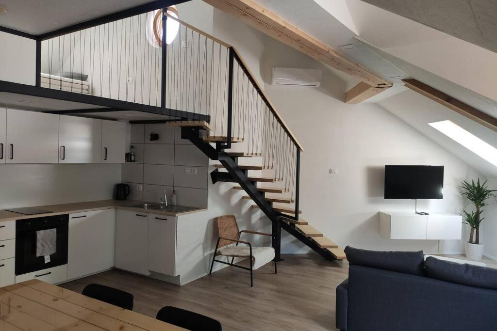 Bovec Loft Apartment ภายนอก รูปภาพ